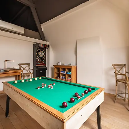 Luxueus In Hartje Met 7 Slaapkamers & Badkamers * Ronse