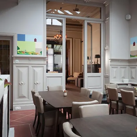 Luxueus In Hartje Met 7 Slaapkamers & Badkamers * Ronse